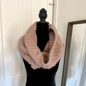 GAP Dusty Pink Knit Infinity Scarf